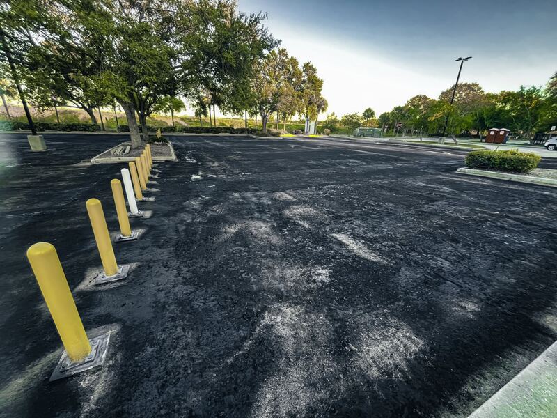 Mirafi MPV400 Asphalt Overlay Fabric - 12.5' x 360' Roll - Solmax