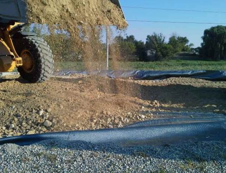 Mirafi H2Ri Woven Geosynthetic Fabric  - 17' x 300' Roll - TenCate