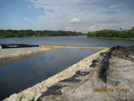 Floating Silt Fence — Paramount Materials